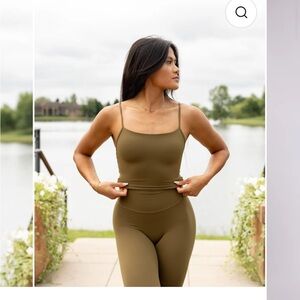 P'tula NWT Feathertech Element Cami M Cypress